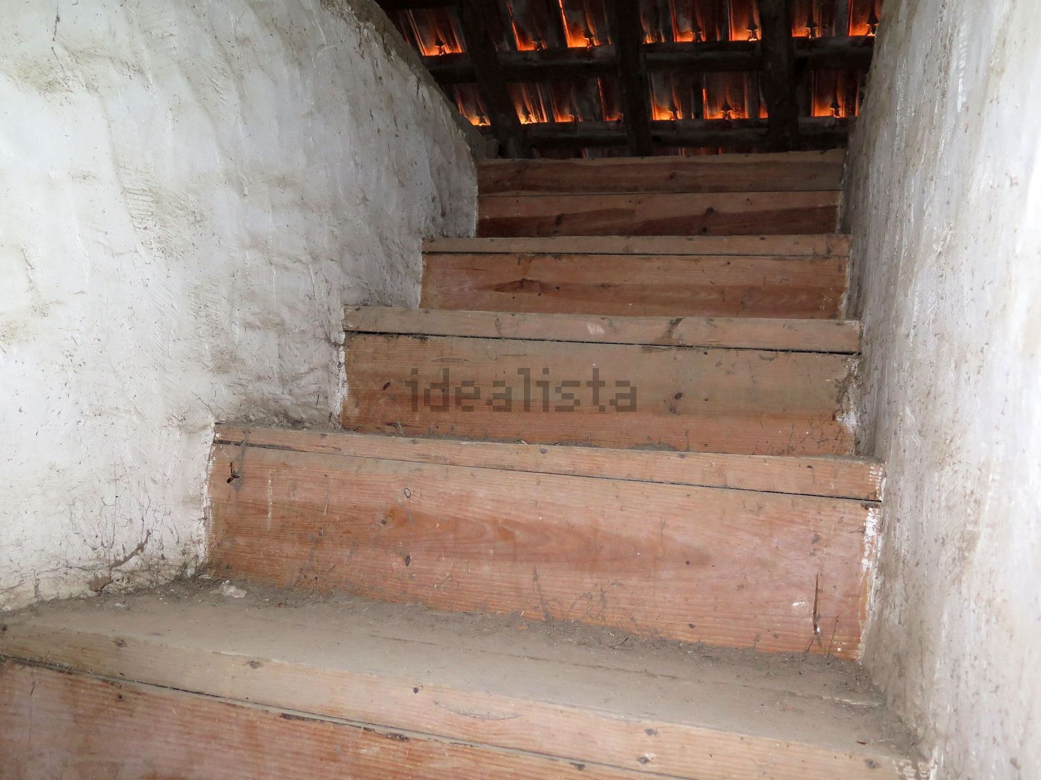 双拼别墅出售在Rua da Ribeirinha - 阁楼