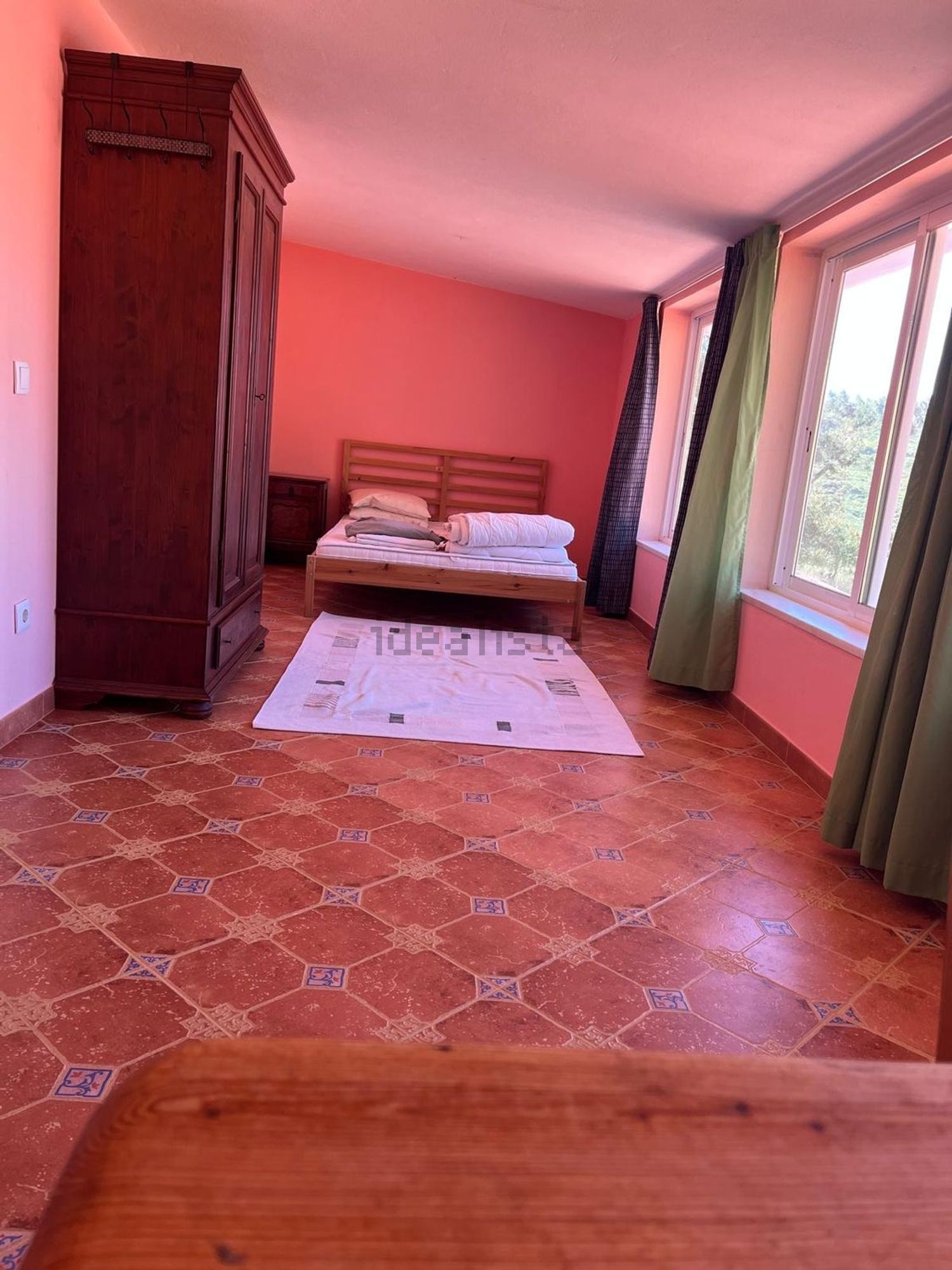 出租房间在Rua Ribeira do Barril, 18 - 卧室