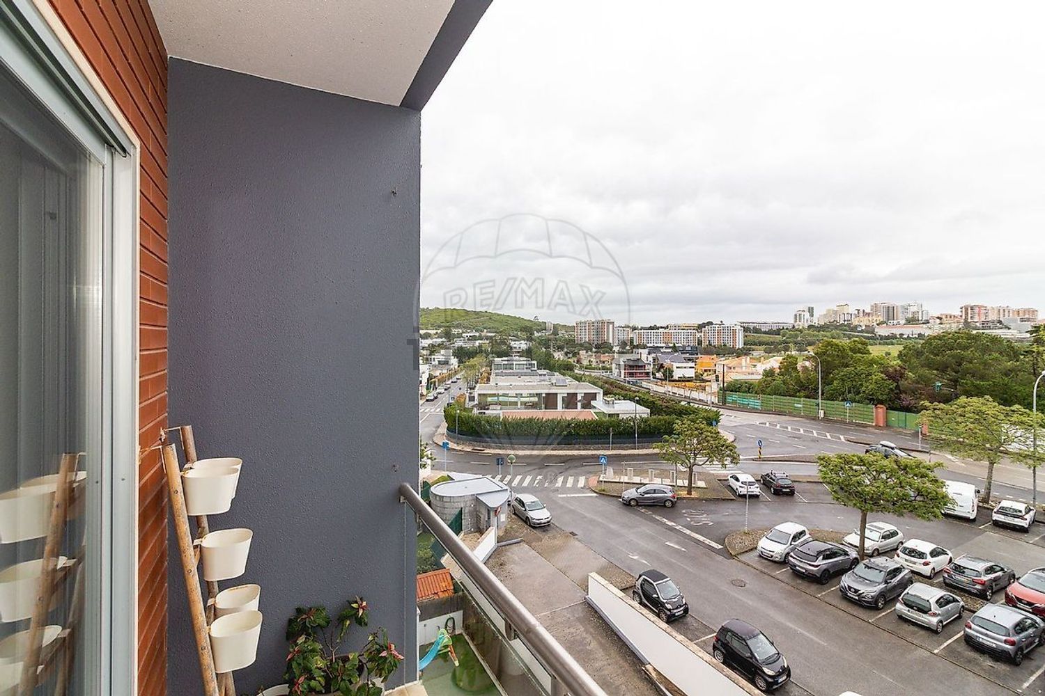 公寓 t3出售在Avenida Marechal Gomes da Costa - 阳台