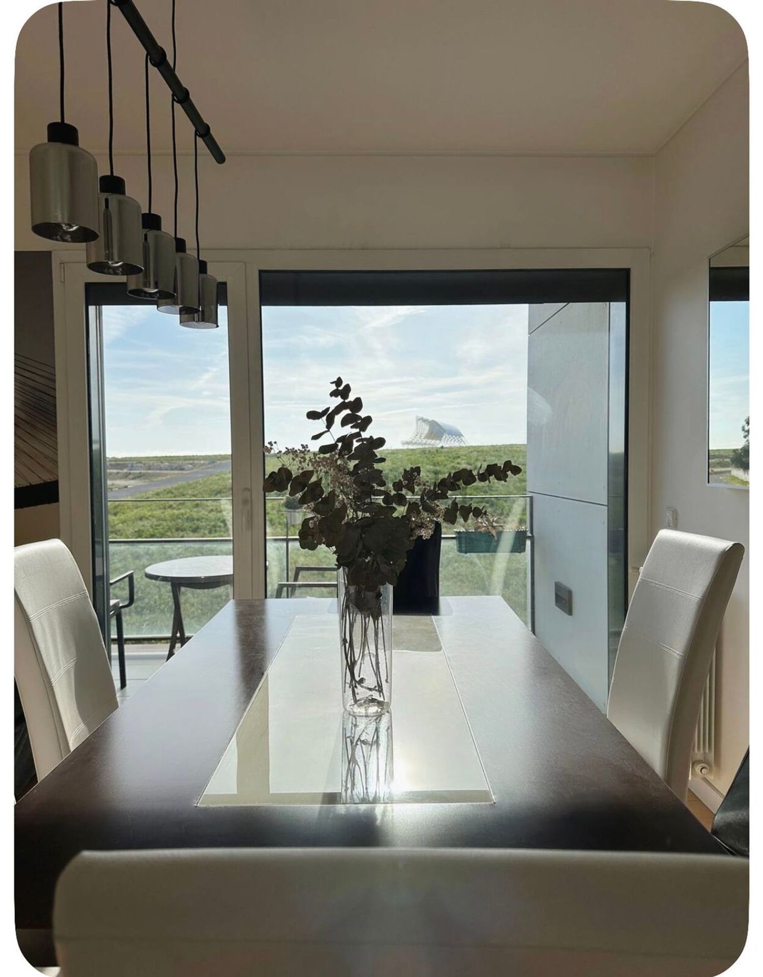 出租小楼房或独栋别墅在Rua do Volga, 1 - 餐厅