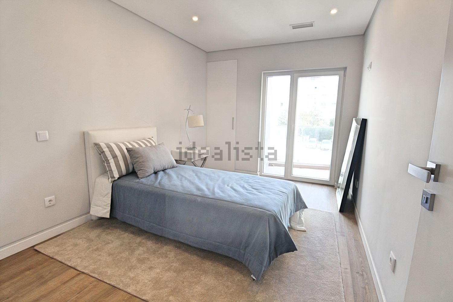 复式公寓出售en8 - 卧室