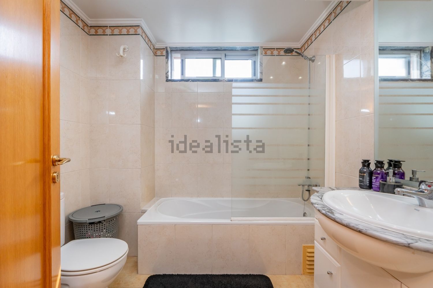 公寓 t3出售在Rua Mariano Pina, 13 - 卫生间