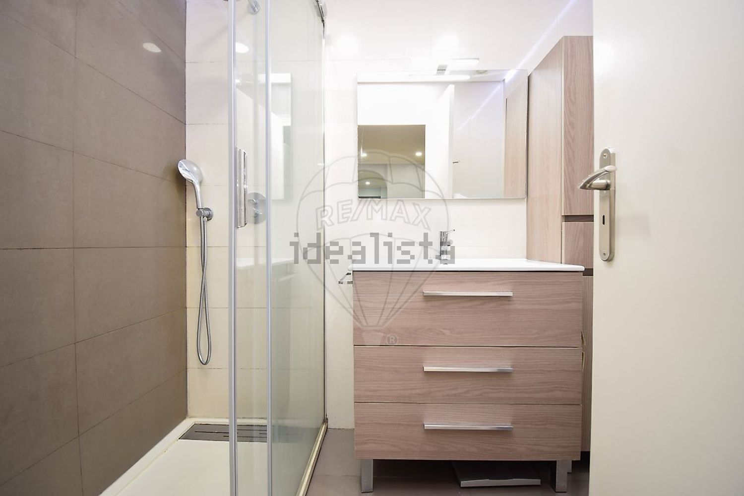 公寓 t3出售在Rua Romulo de Carvalho - 卫生间