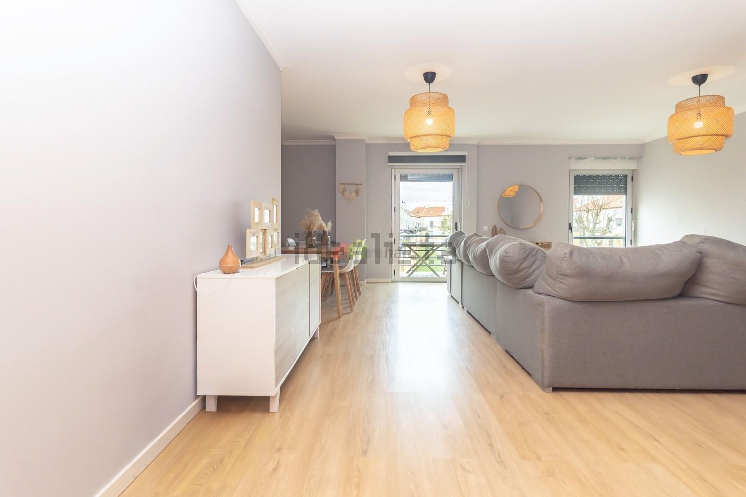 复式公寓出售在Rua Alves Roçadas - 客厅