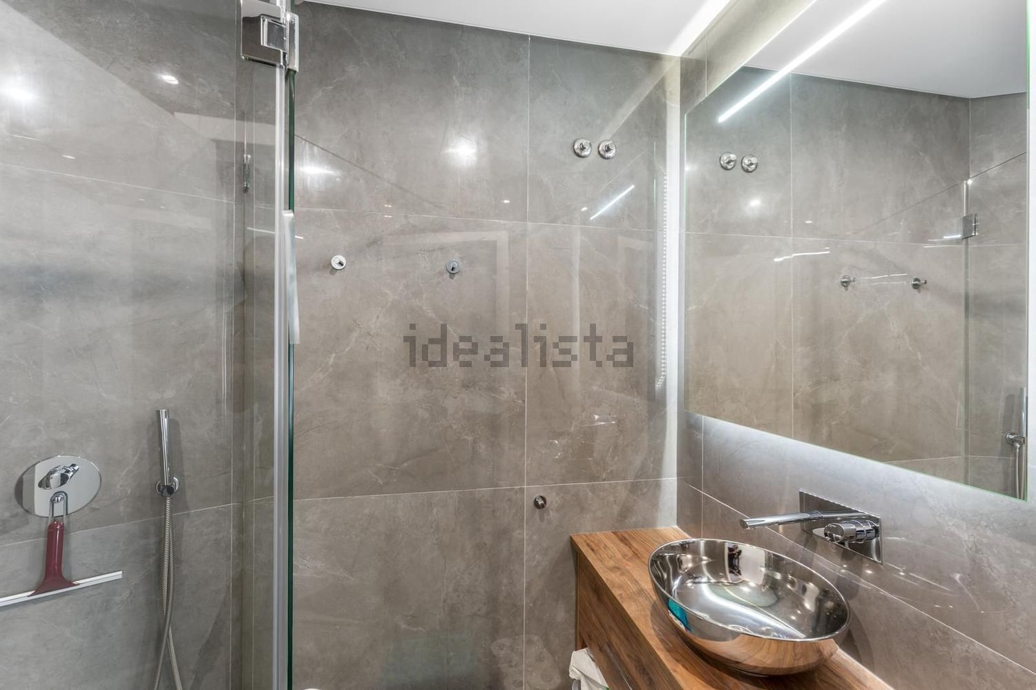 公寓 t3出售在Rua Professor Noronha Feio - 卫生间