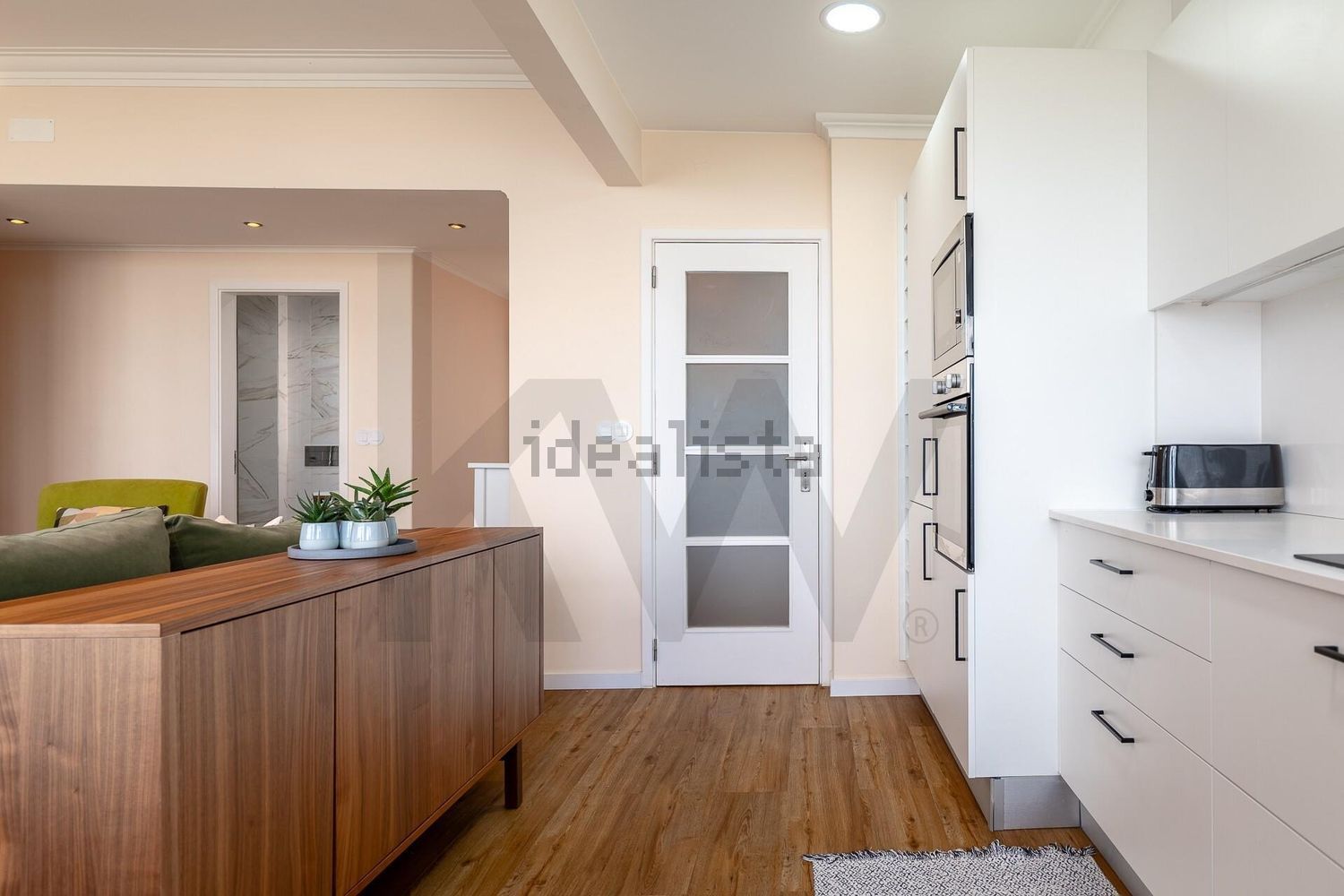 公寓 t2出售在Rua General Justiniano Padrel s/n - 过道