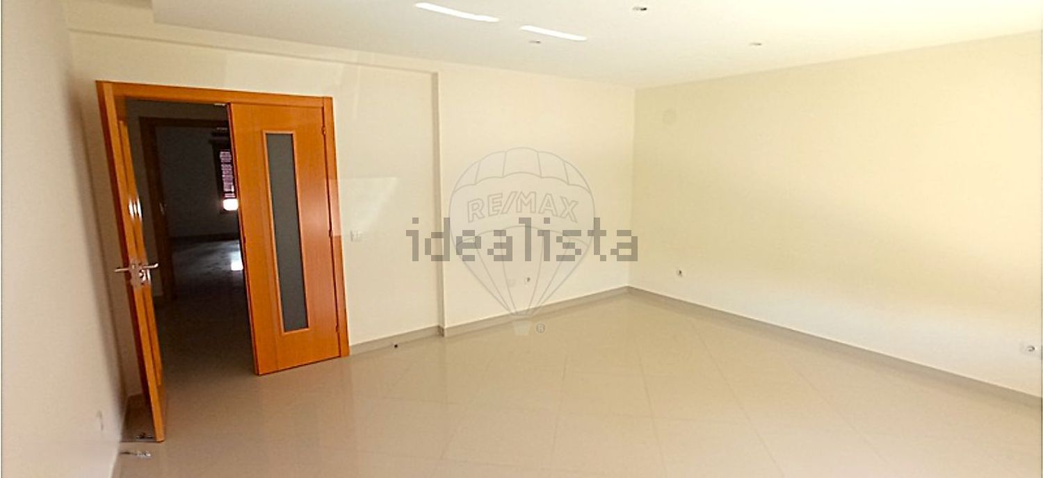 公寓 t4出售在Rua Fernão de Magalhães - 居住