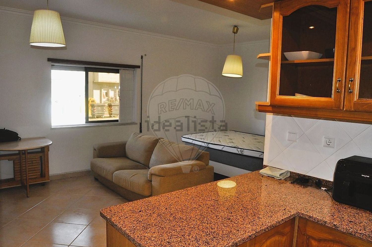 出租t0（单人公寓）在Rua Alfredo Cunha - 客厅