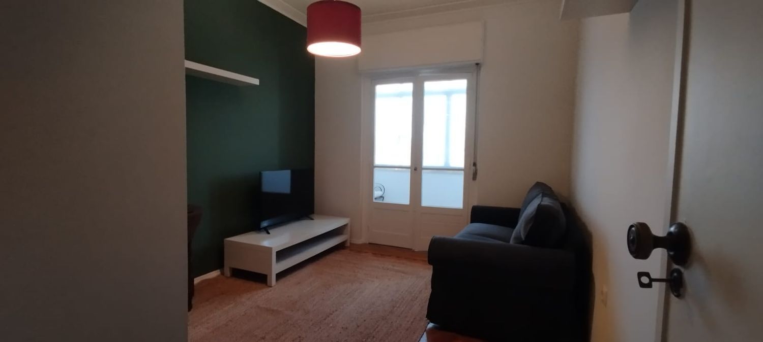 出租公寓 t2在Rua Engenheiro Quartin Graça, 27