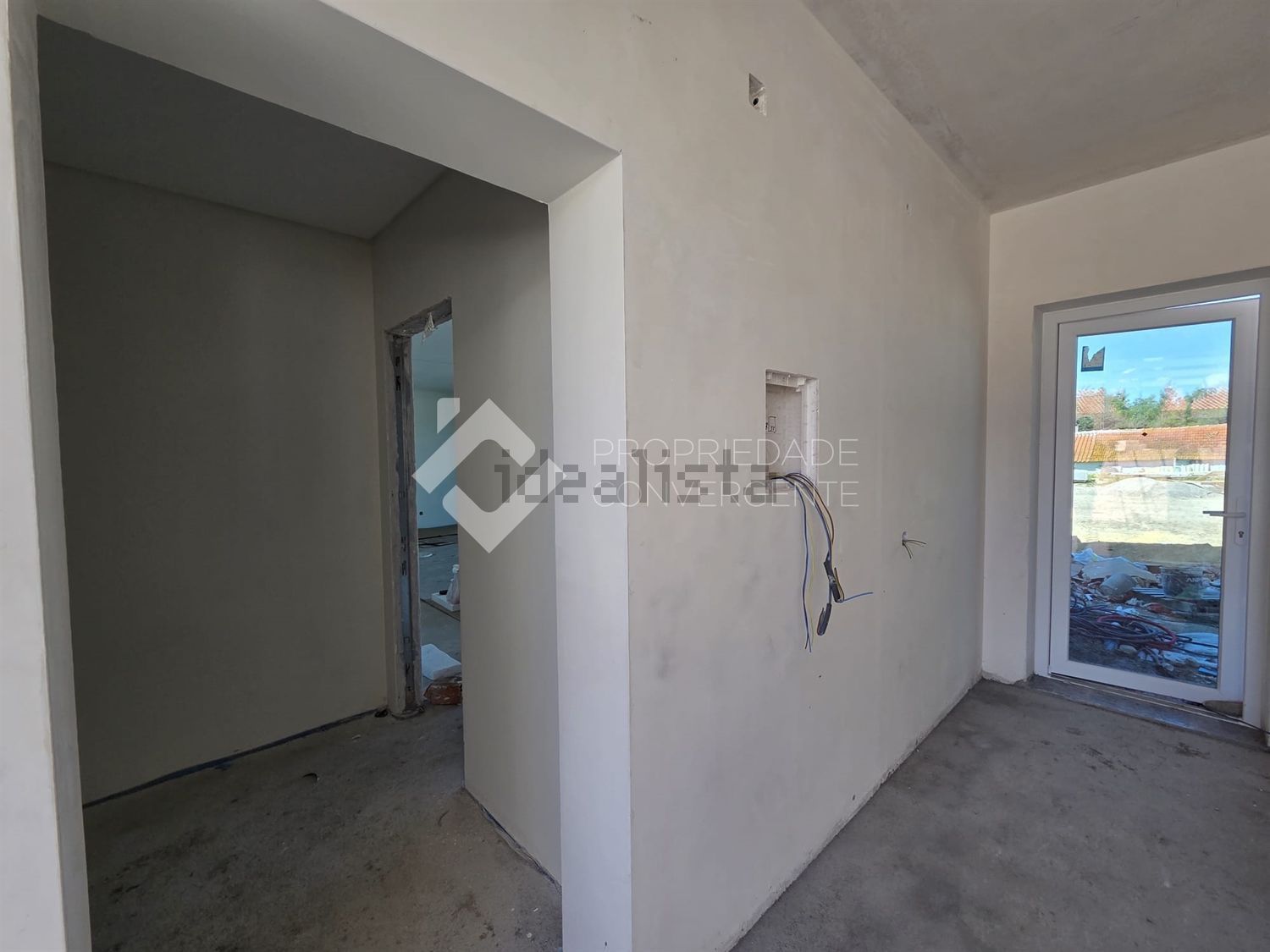 双拼别墅出售在Vendas de Azeitão - 过道