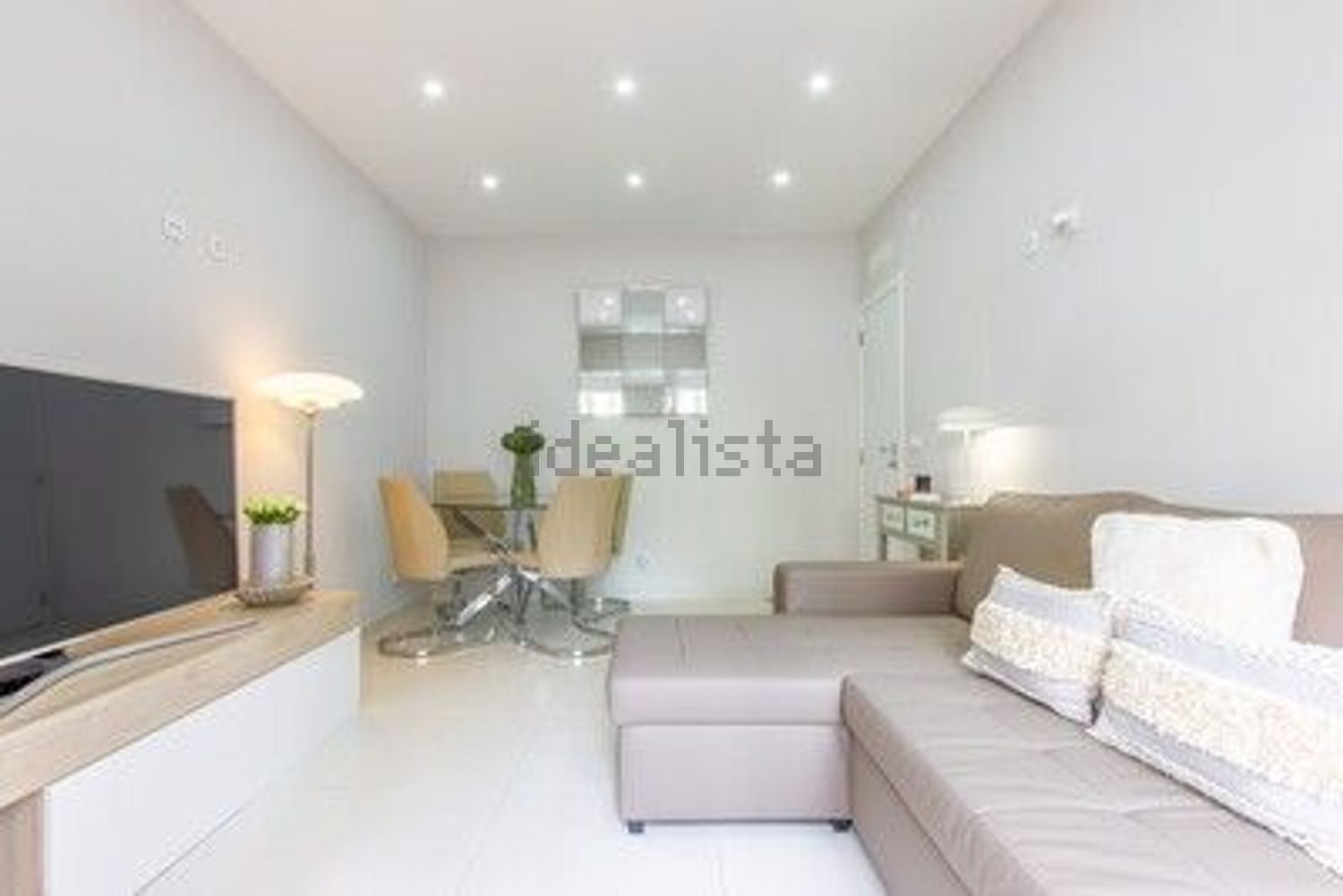 公寓 t3出售在Rua Dom Pedro de Almeida Portugal, 17 - 客厅