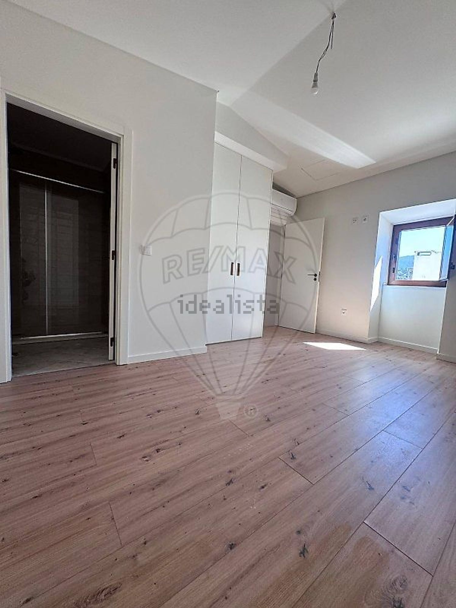 小楼房或独栋别墅出售在Rua da Ribeirinha - 居住