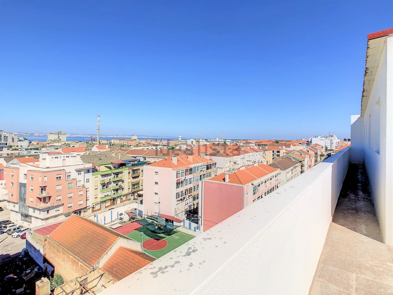 顶层公寓出售在Rua Doutor Manuel Pacheco Nobre, 107 - 视线