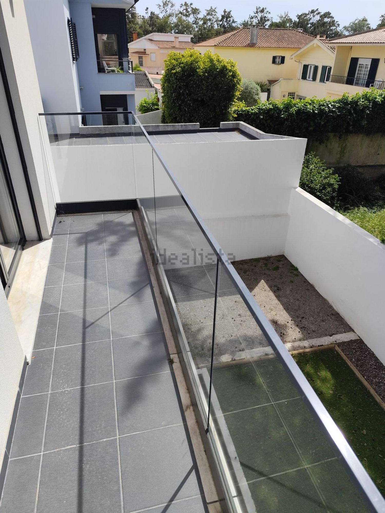 出租小楼房或独栋别墅在Praceta Santa Rita de Cássia - 露台