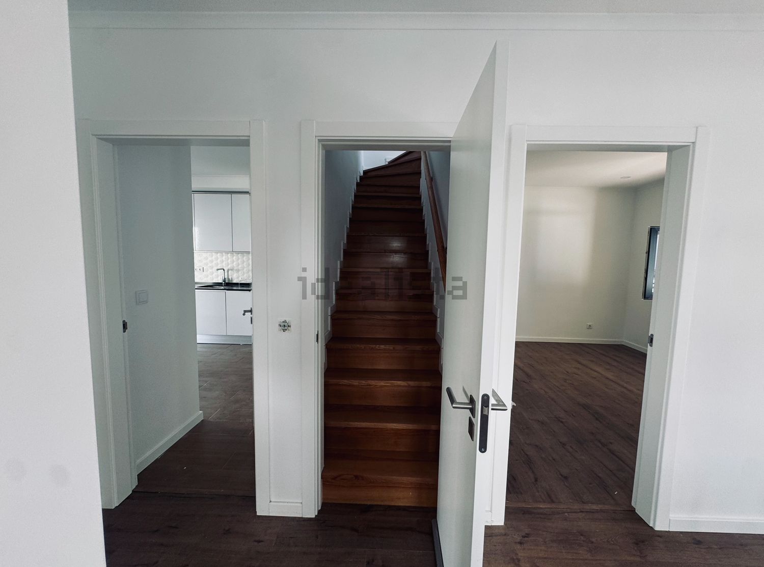 出租双拼别墅在Rua Barbosa Du Bocage, 4 - 详情