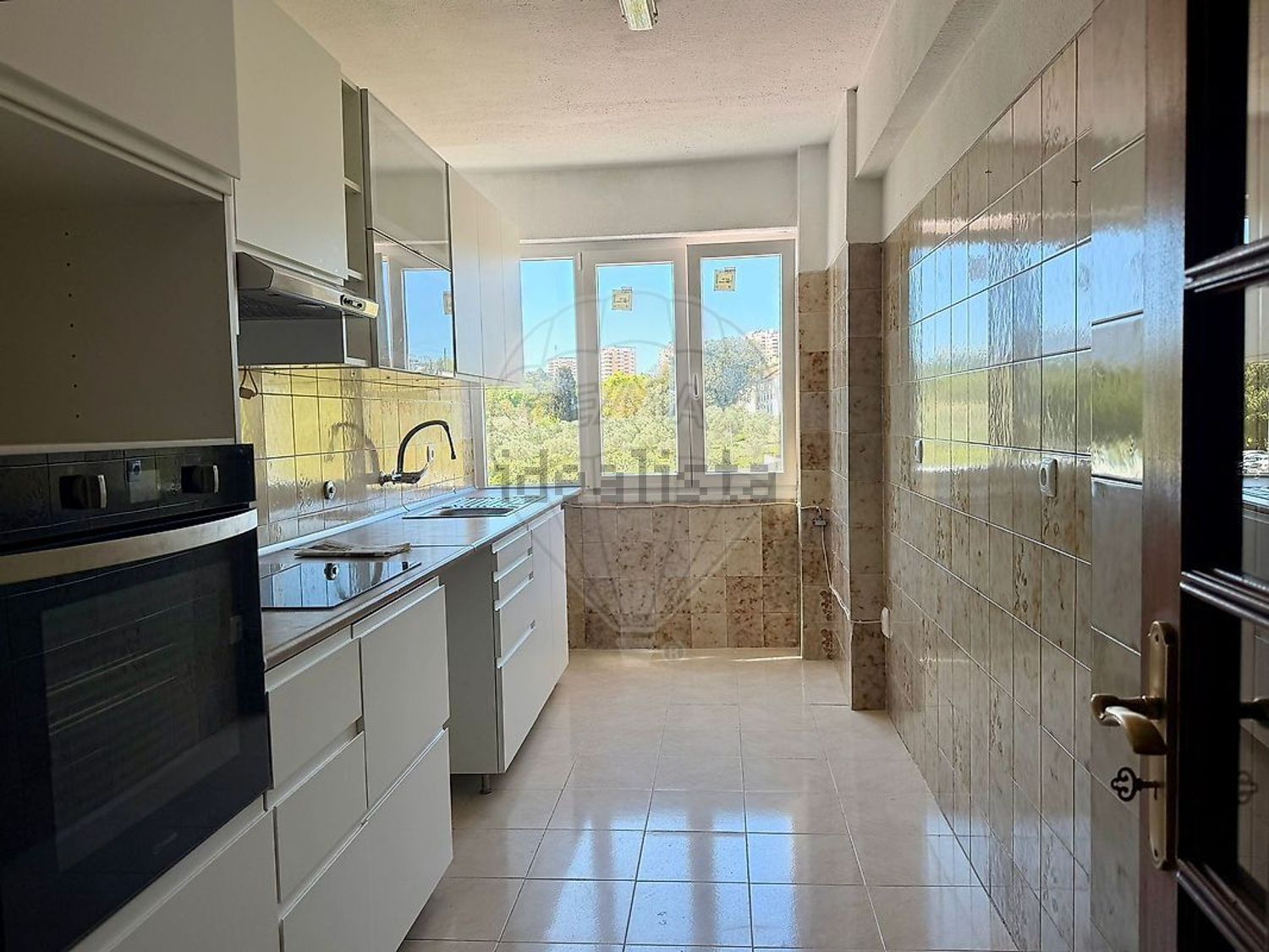 出租公寓 t3在Avenida Dom Vicente Afonso Valente - 厨房