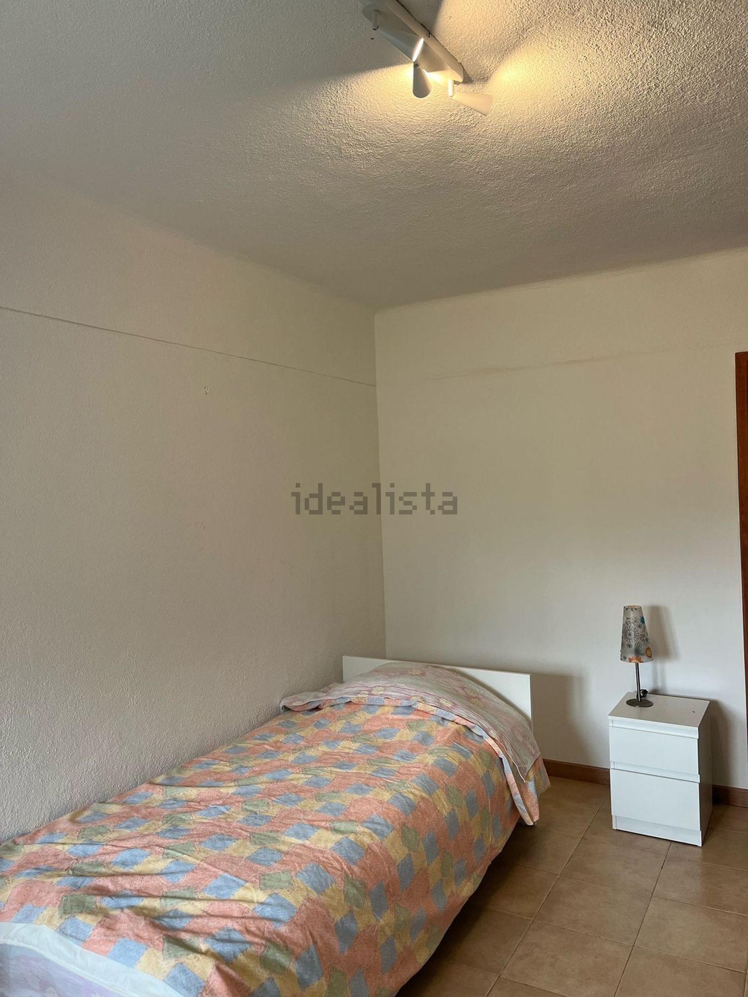 出租房间在Rua Adelaide Félix, 6 - 卧室