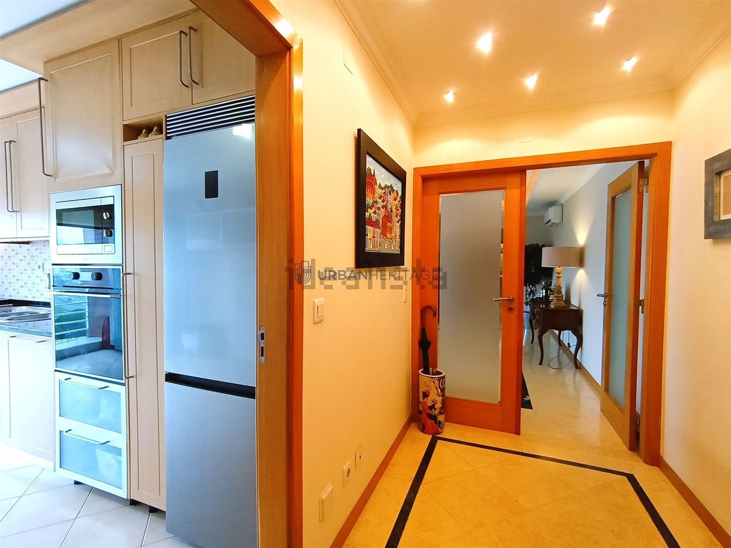 公寓 t2出售在Rua Helena Sá da Costa, 9 - 电梯