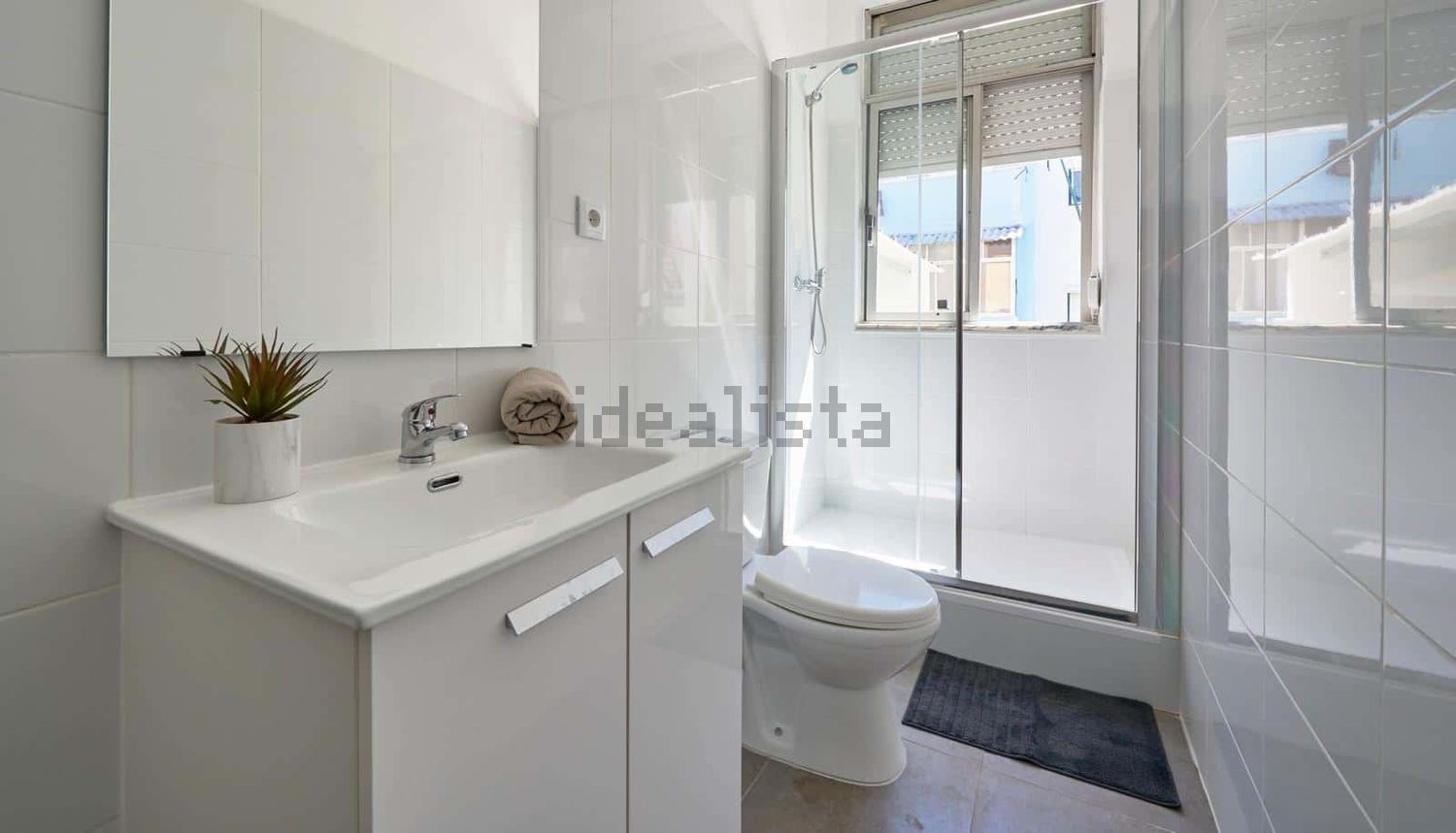 出租房间在Rua Barão de Sabrosa s/n - 卫生间