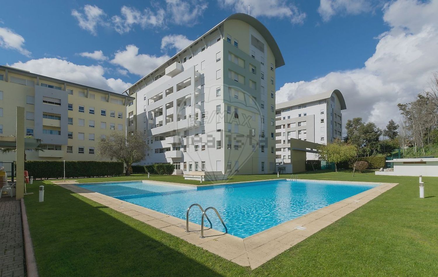 出租公寓 t2在Rua Álvaro Benamor - 游泳池