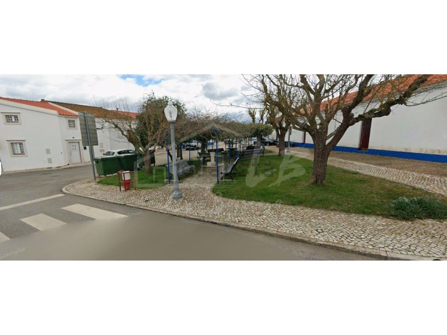 小楼房或独栋别墅出售在Rua do Sobrado Velho, 1 - 外立面