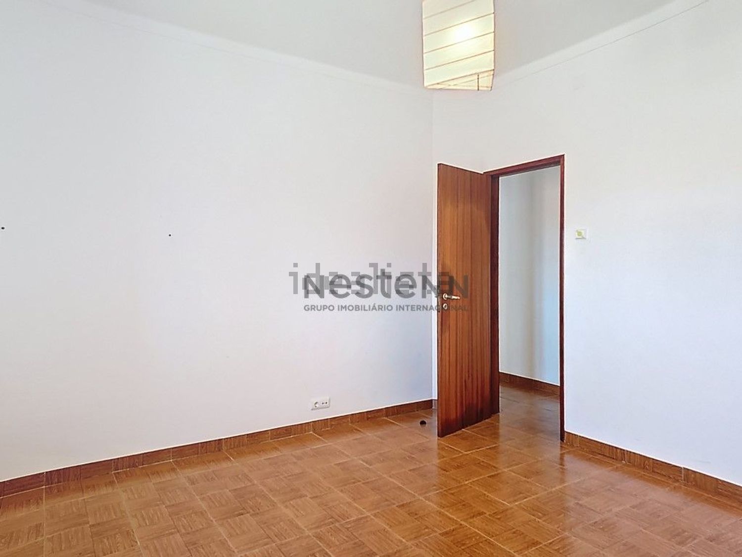 小楼房或独栋别墅出售在Lamas e Cercal - 卧室