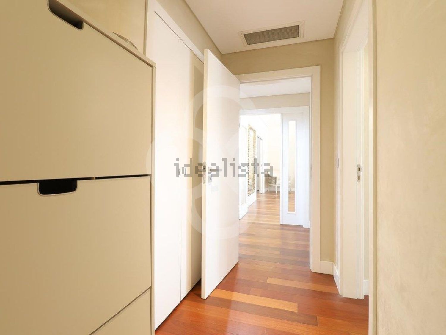 出租公寓 t3在Rua Luciana Stegagno Picchio, 12 - 过道