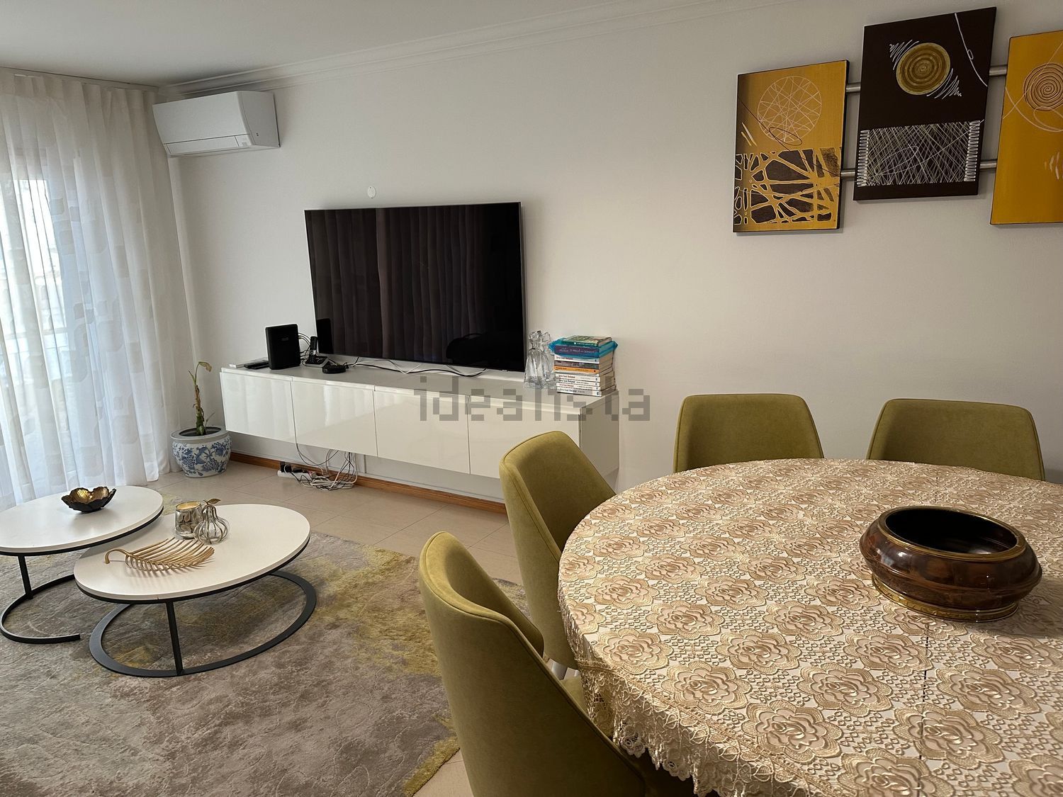 出租公寓 t2在Rua Coronel Melo Antunes, 1 - 餐厅