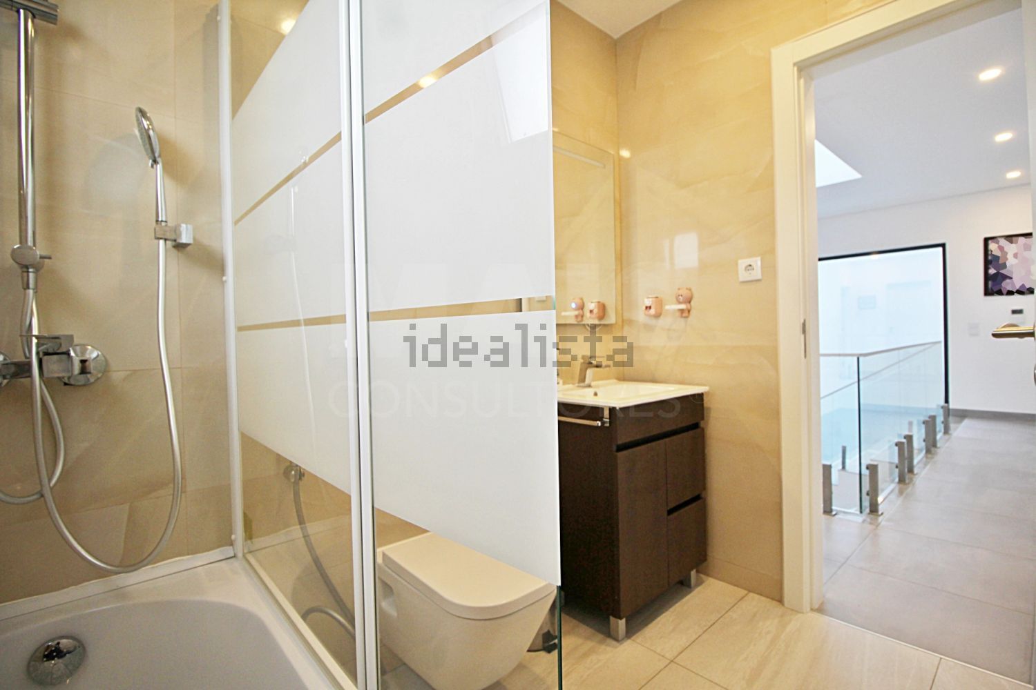 小楼房或别墅出售在Santo Antão e São Julião do Tojal - 卫生间