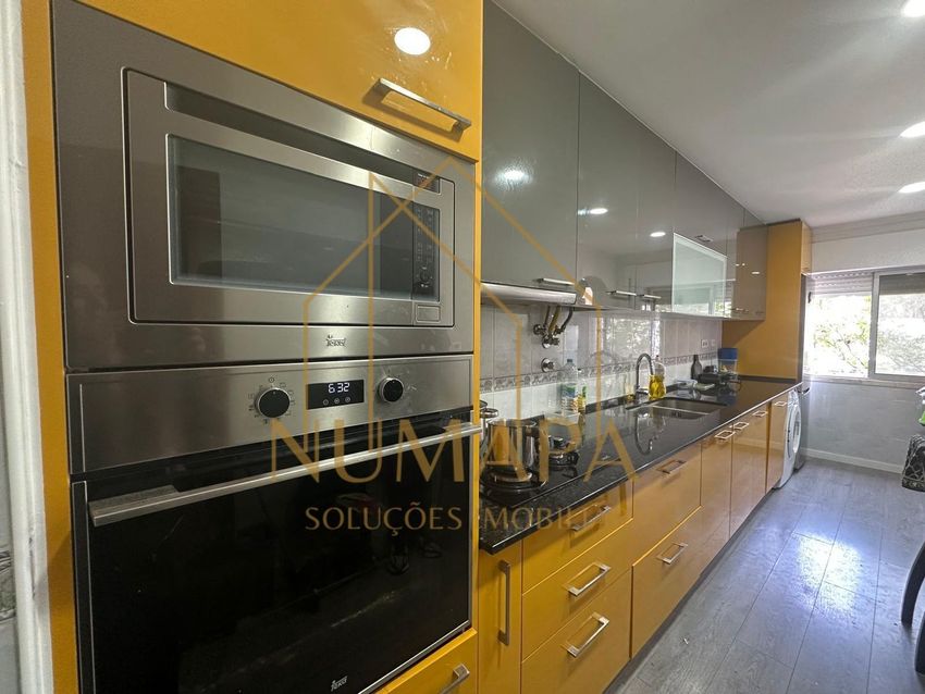 公寓 t2出售在Rua Jaime Cortesão