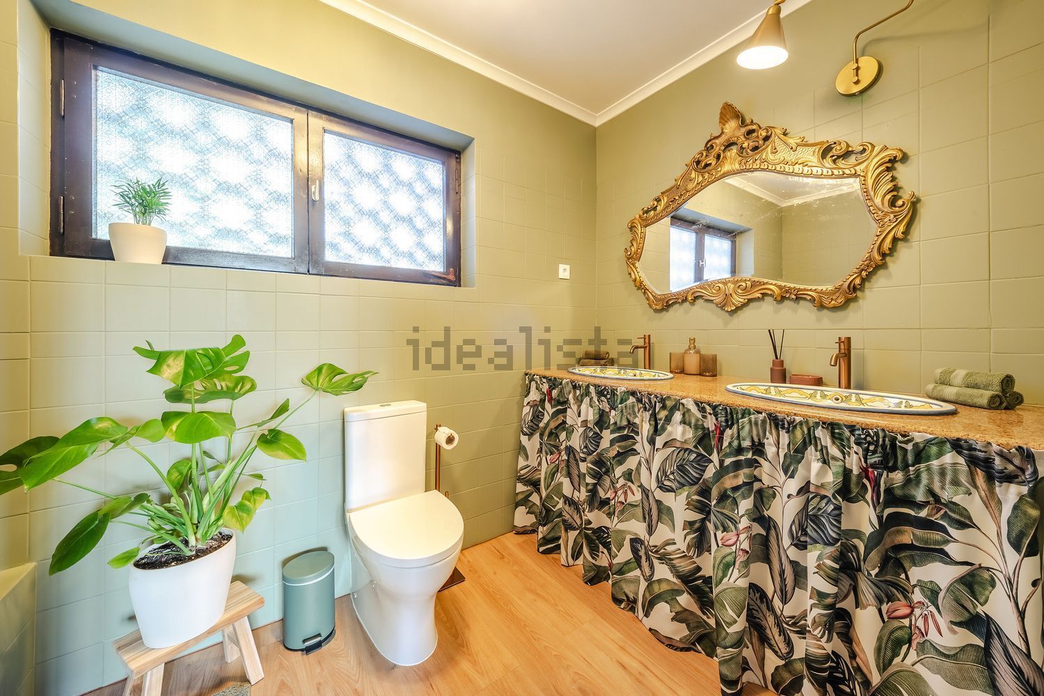 小楼房或独栋别墅出售在Rua das Quintas - 卫生间