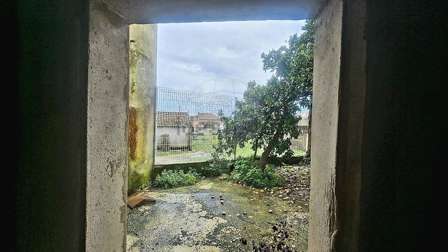 小楼房或独栋别墅出售在Ventosa - 花园