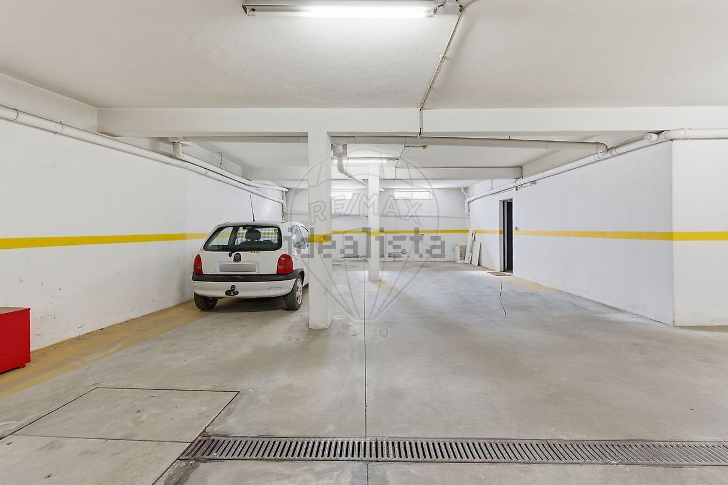 公寓 t2出售在Rua Marquês de Pombal - 停车位