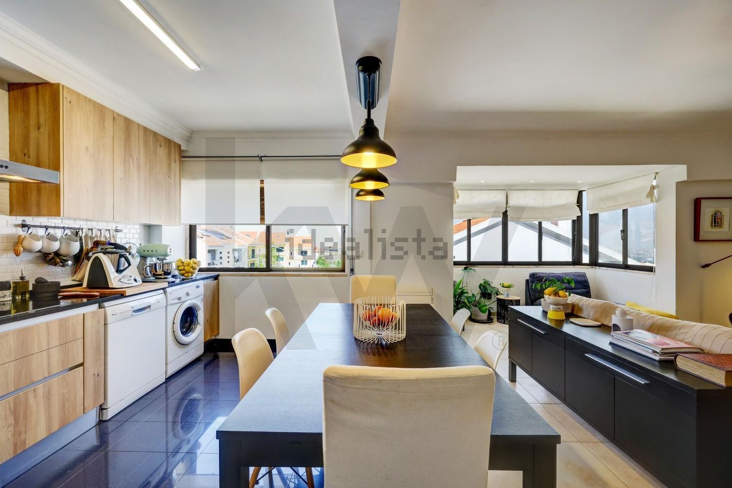 复式公寓出售在Rua Salgueiro Maia s/n - 厨房