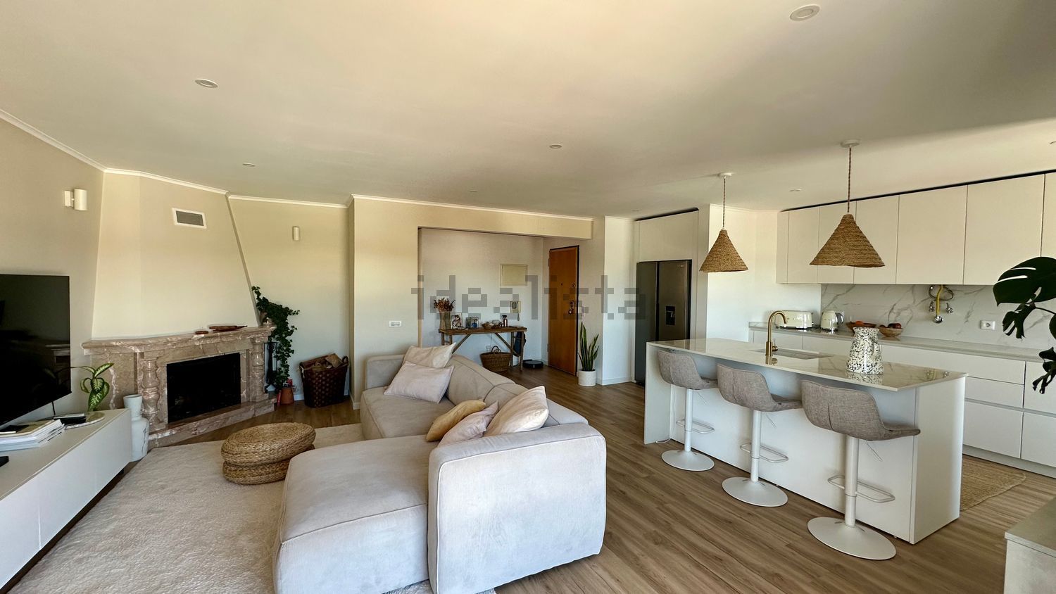 出租公寓 t2在Rua da Suécia, 10 n - 客厅