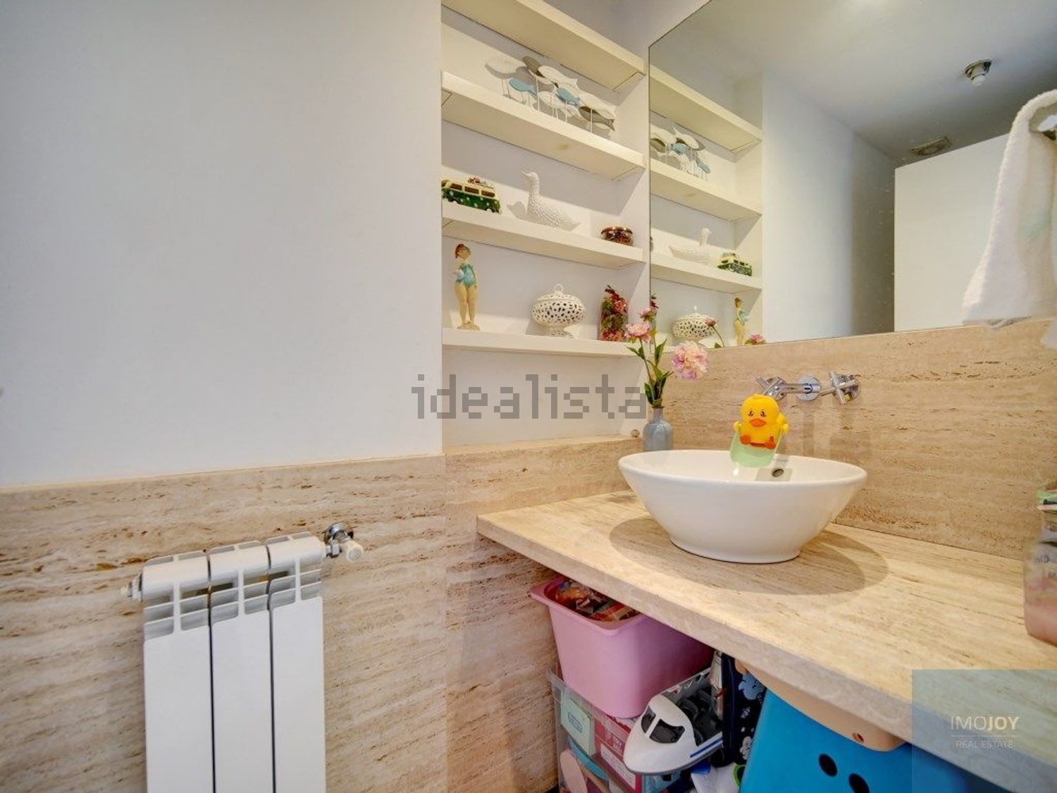 出租小楼房或独栋别墅在Rua Mato da Mina, 41 - 卫生间