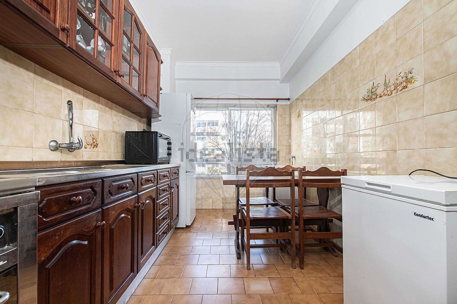 出租公寓 t3在Rua Almirante Gago Coutinho - 厨房