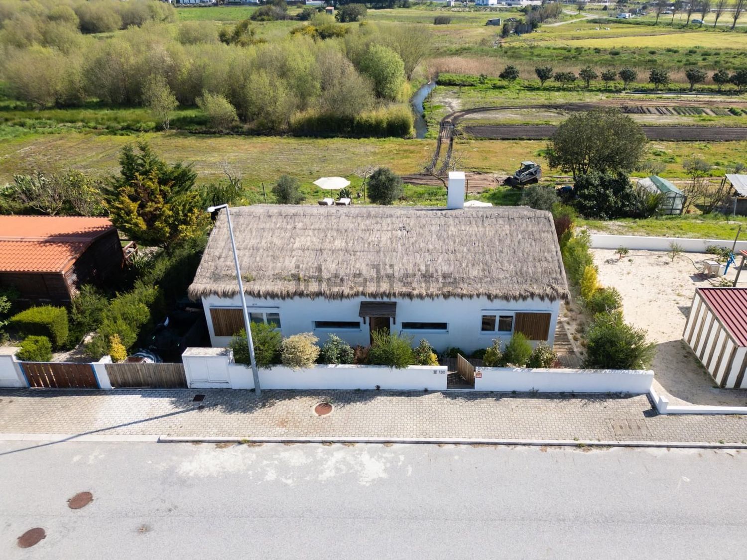 出租小楼房或独栋别墅在Largo do Canal - 照片