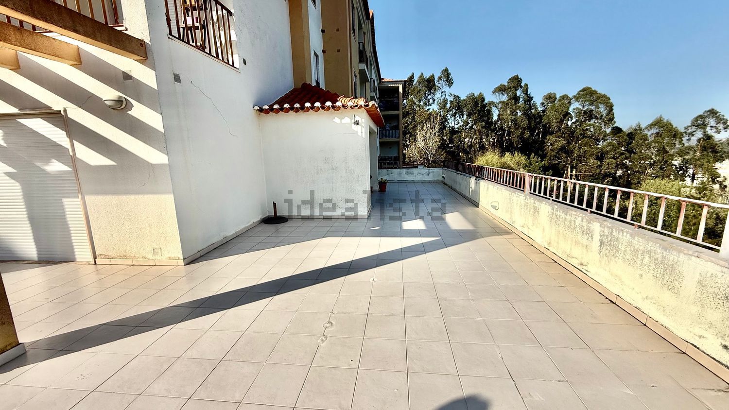 复式公寓出售在Rua das Glicínias, 2 a - 阳台