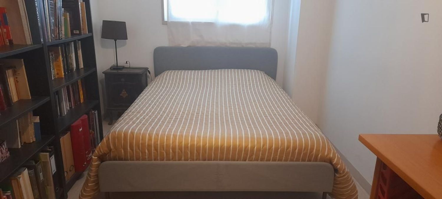 出租房间在Rua Maluda