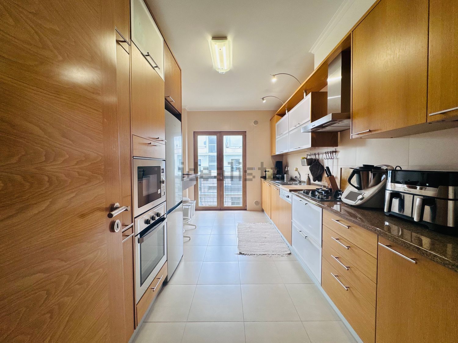 公寓 t3出售在Rua Júlio Conceição Sousa, 12 - 厨房