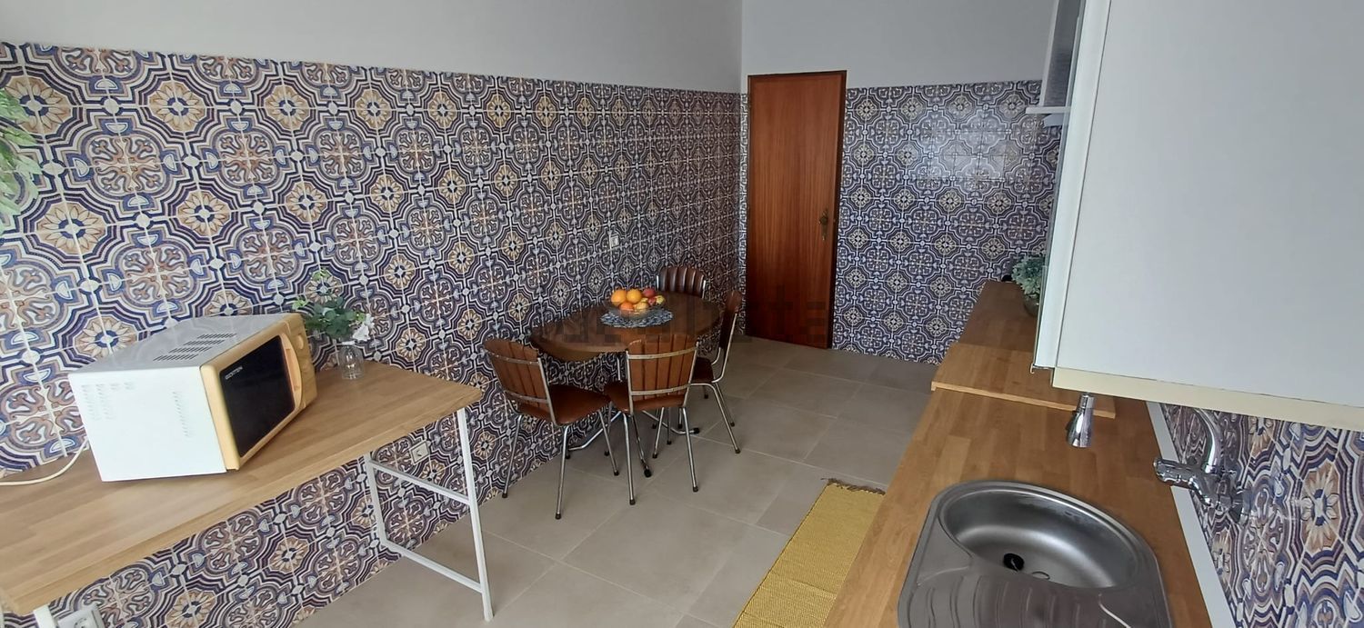 出租房间在Rua António José de Almeida, 3 - 厨房