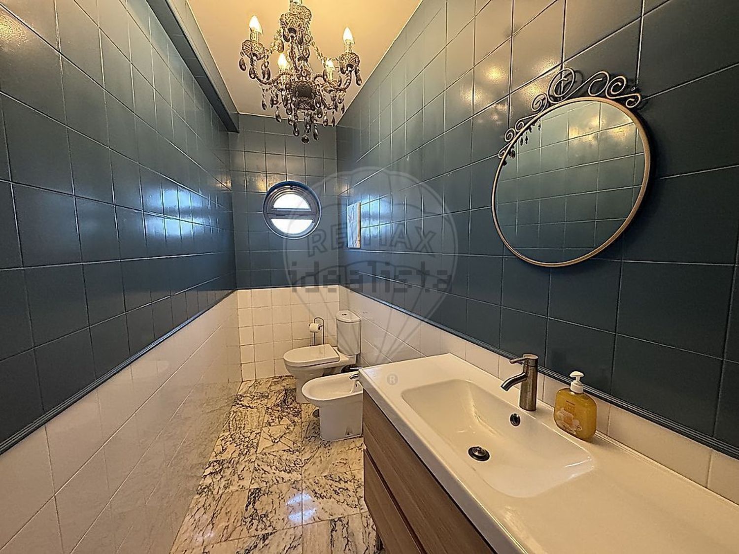 出租小楼房或独栋别墅在Rua Rosa Ramalho, 31 - 卫生间