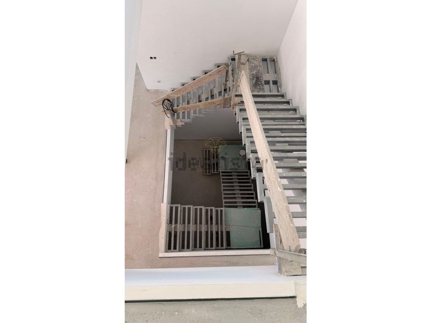 小楼房或独栋别墅出售在Herdade da Aroeira - 详情