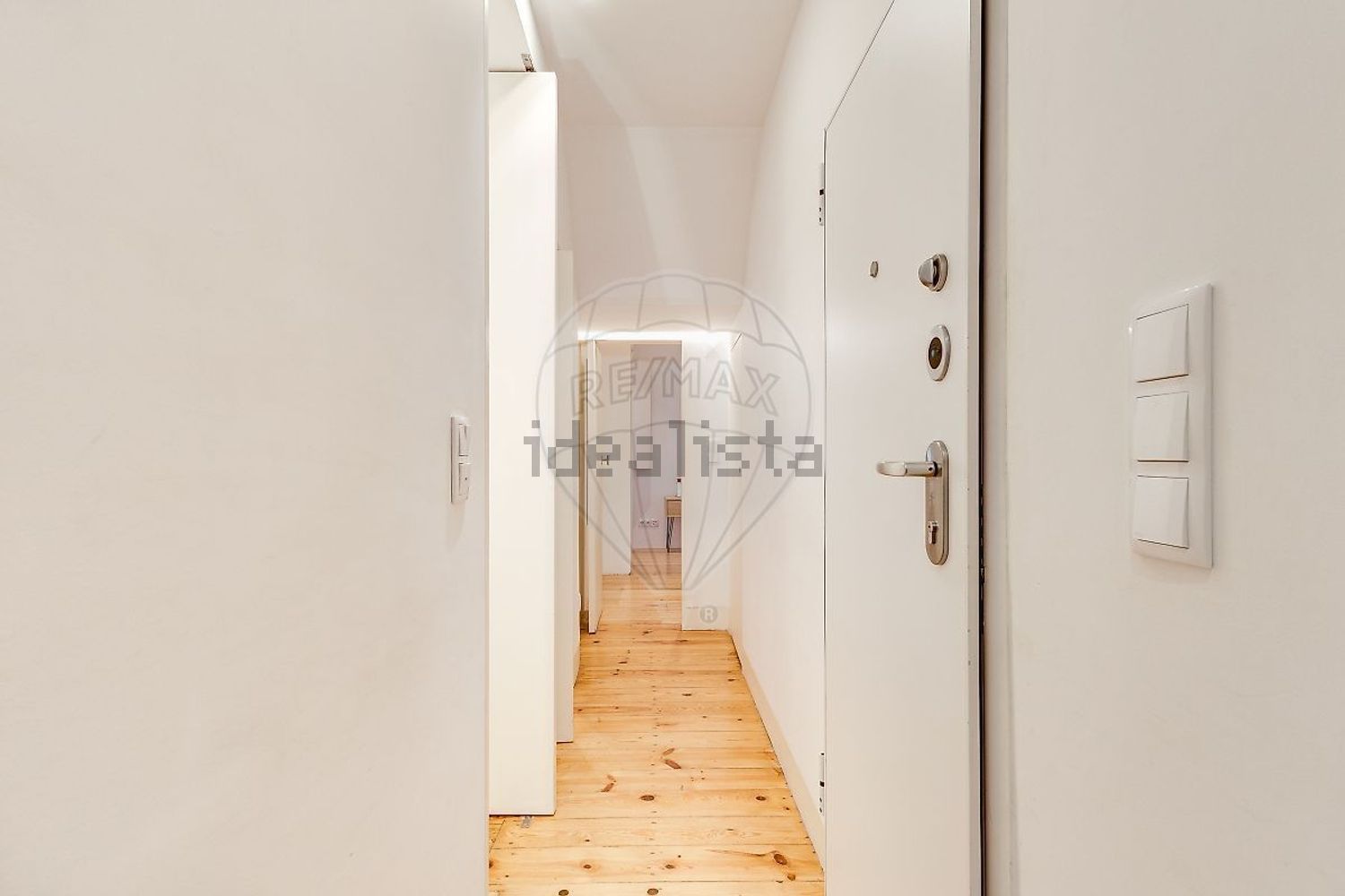 公寓 t2出售在Rua da Atalaia, 68 - 过道