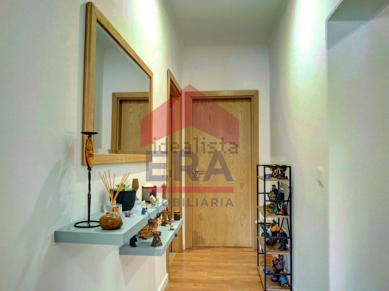 小楼房或独栋别墅出售在Rua do Picoto - 试衣间