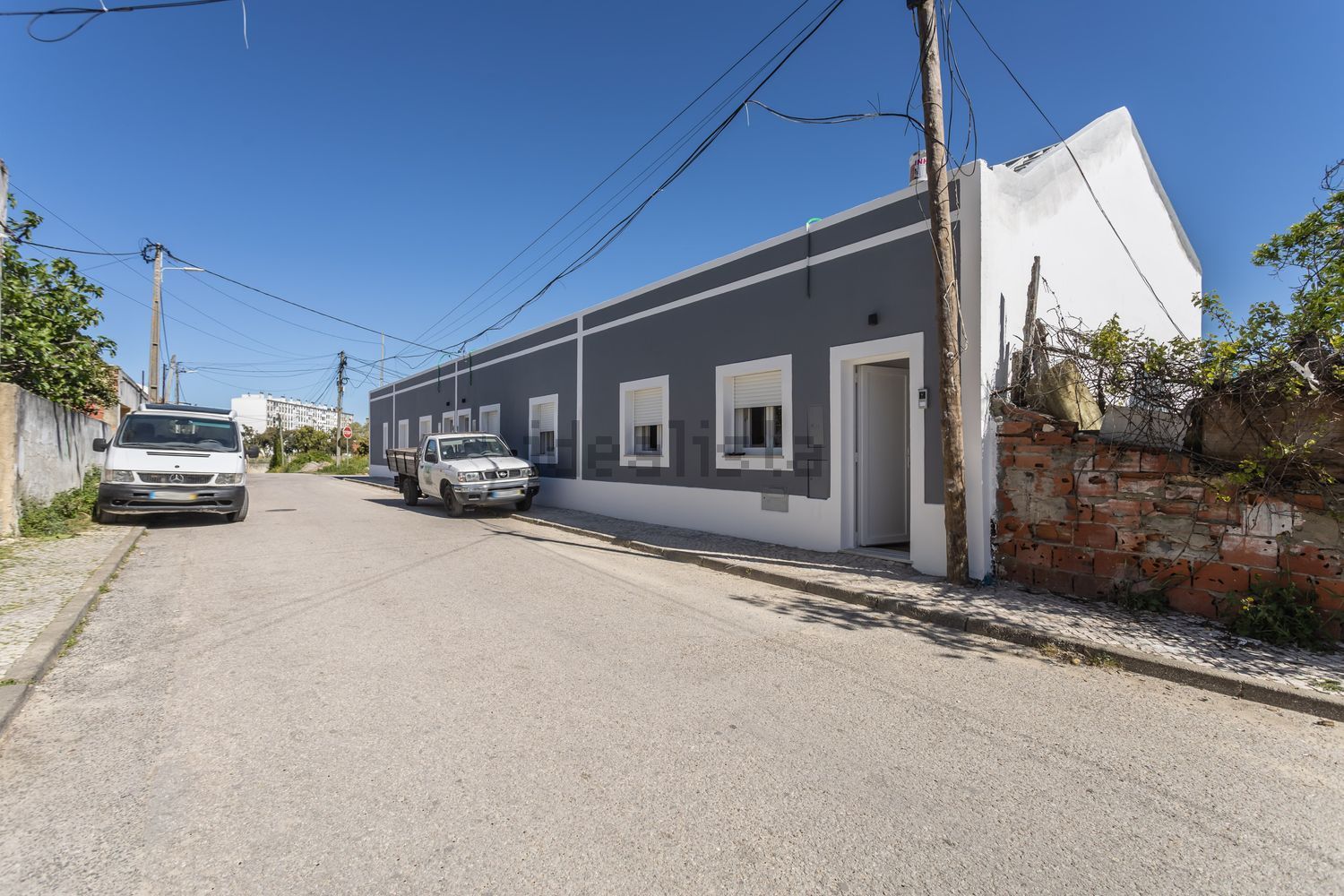 双拼别墅出售在Rua da Independência, 12 - 外立面