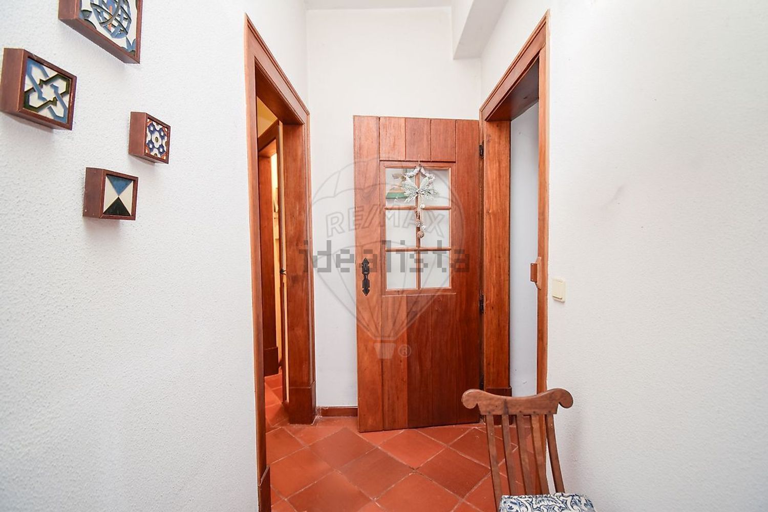 小楼房或独栋别墅出售R. da Portela - 过道