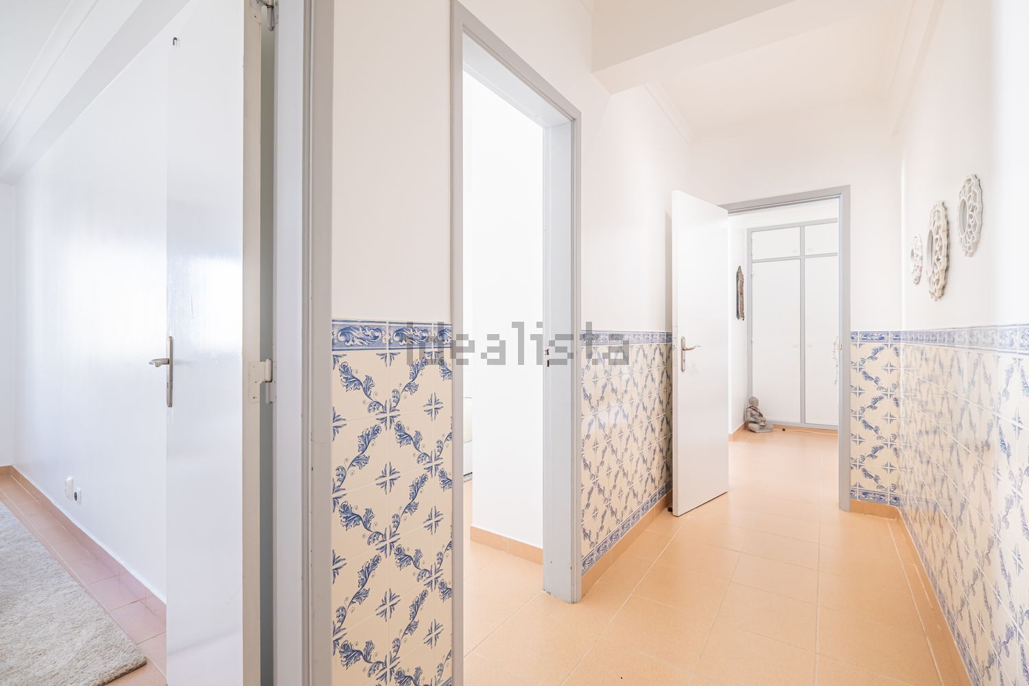 公寓 t2出售在Rua Miguel Esteves Medeiros - 过道