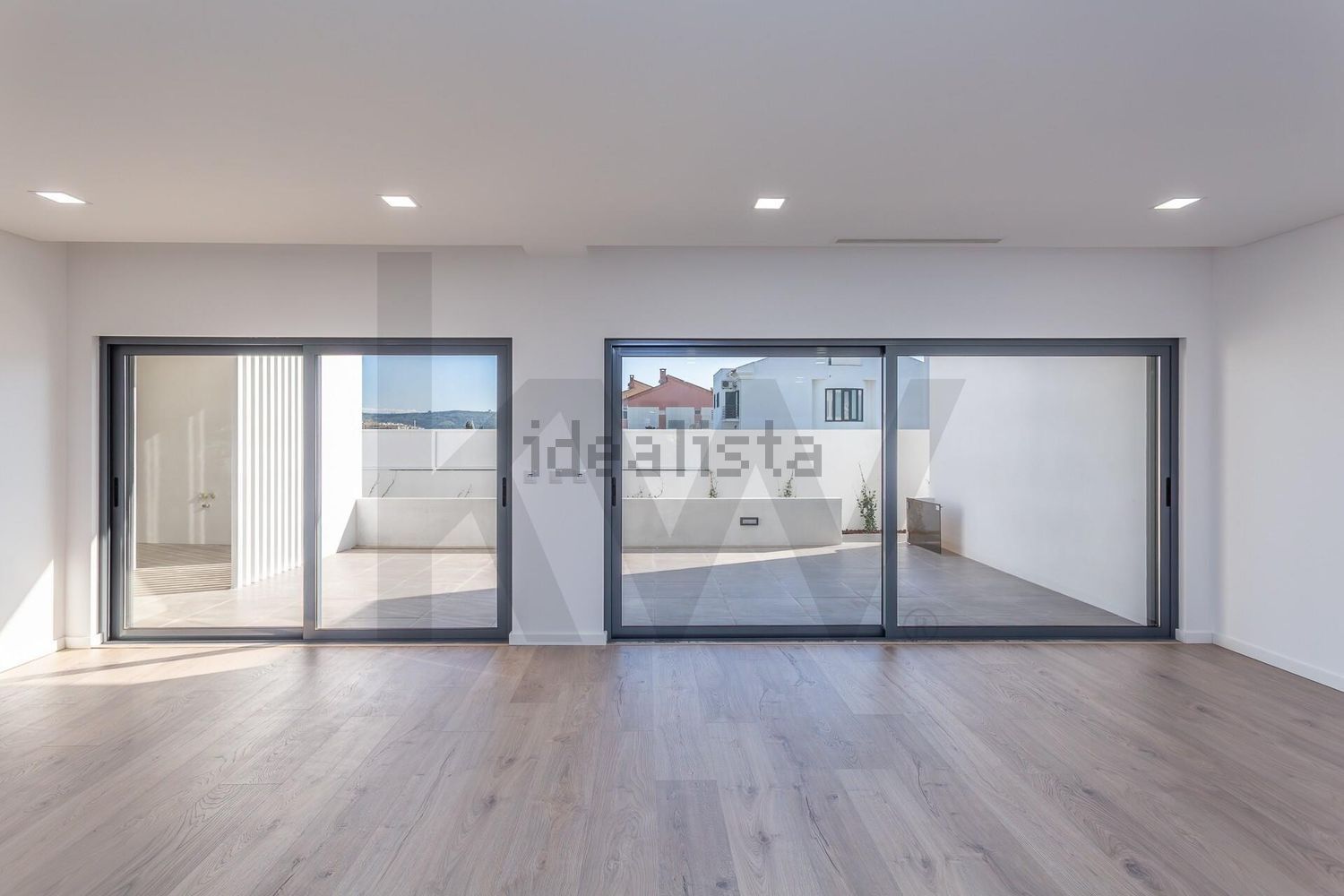 双拼别墅出售在Rua Marechal Craveiro Lopes s/n - 居住